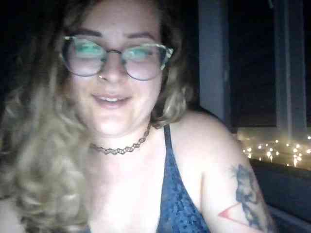 LucyKiss webcam