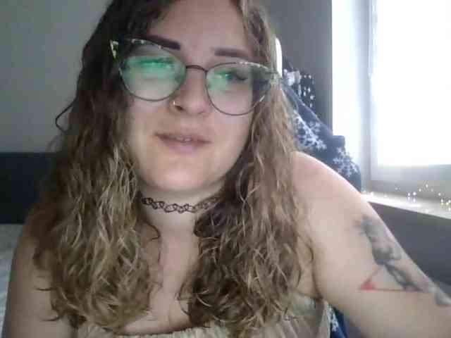 LucyKiss webcam