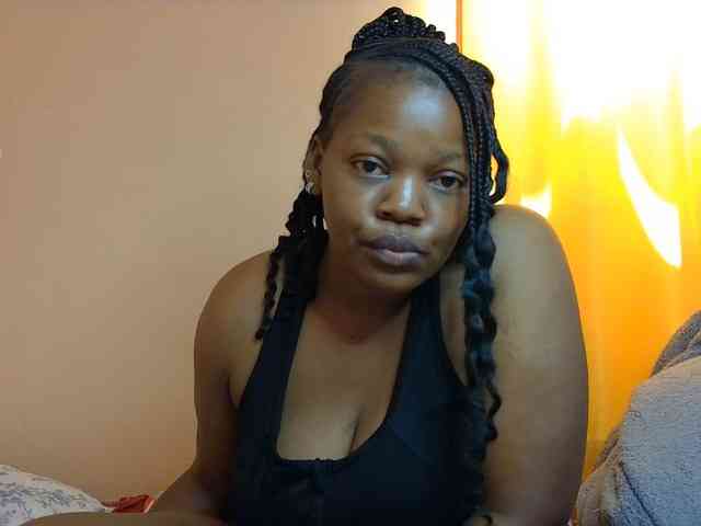 pretty-nana webcam