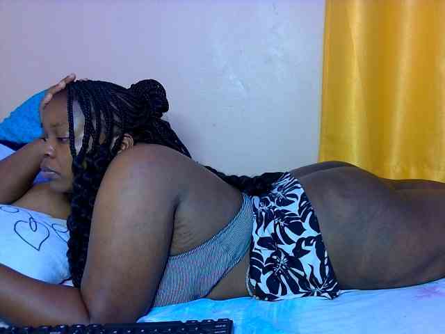 pretty-nana webcam
