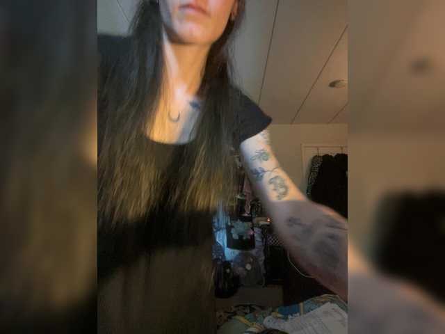 Brujaxgrey Live Cam on BongaCams
