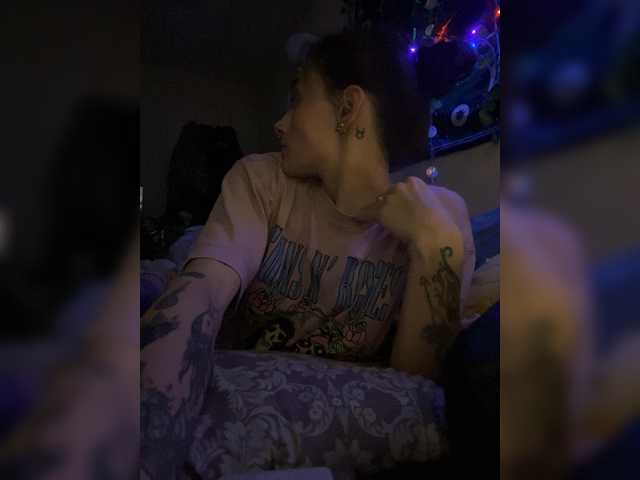 Brujaxgrey live cam on BongaCams