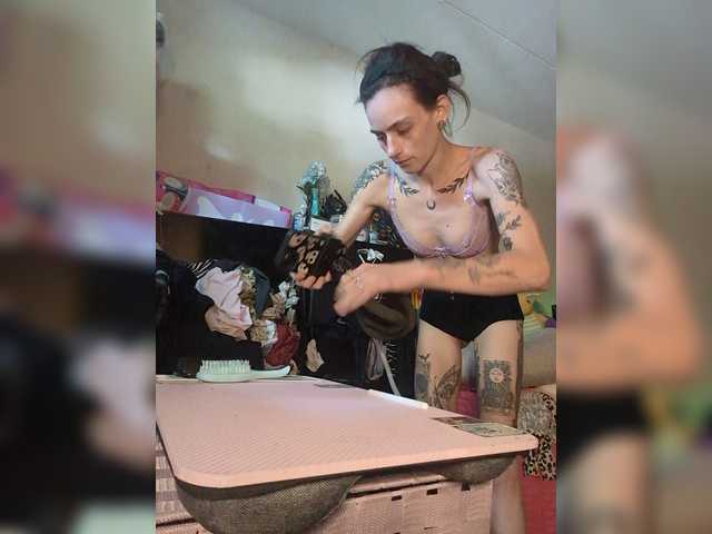 Brujaxgrey live webcam show