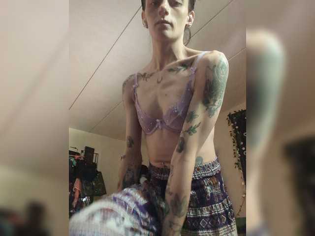 Brujaxgrey live webcam show