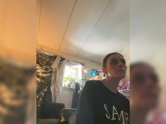Brujaxgrey live cam on BongaCams