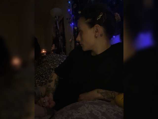 Brujaxgrey live cam on BongaCams