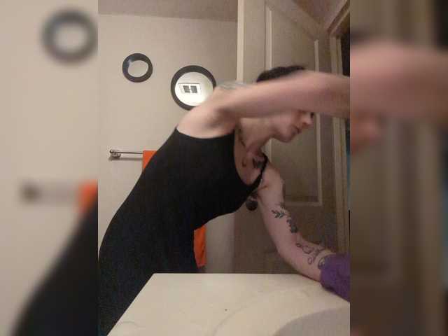 Brujaxgrey live webcam show