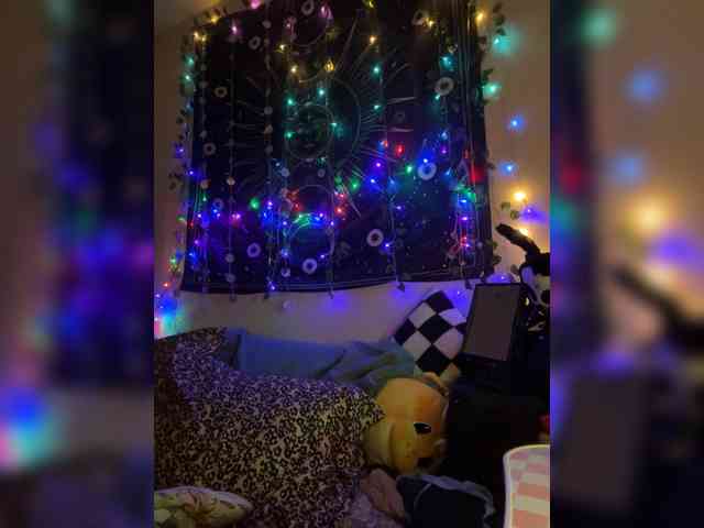 Brujaxgrey webcam