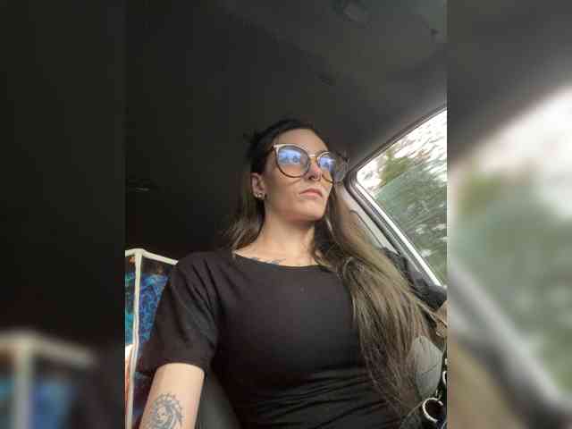 Brujaxgrey webcam