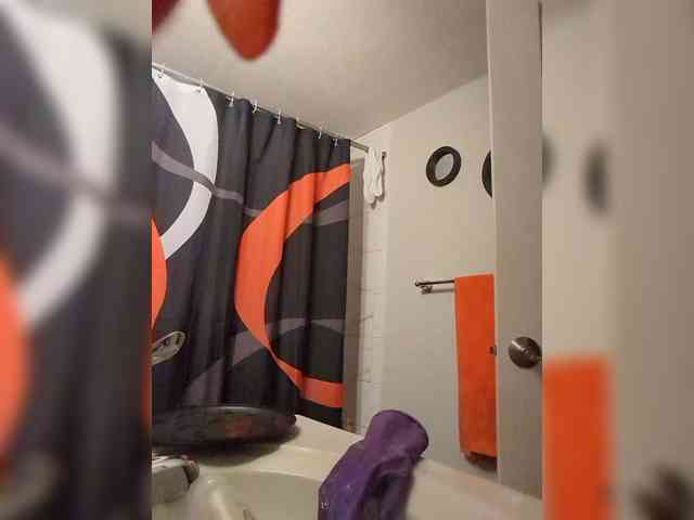 Brujaxgrey webcam