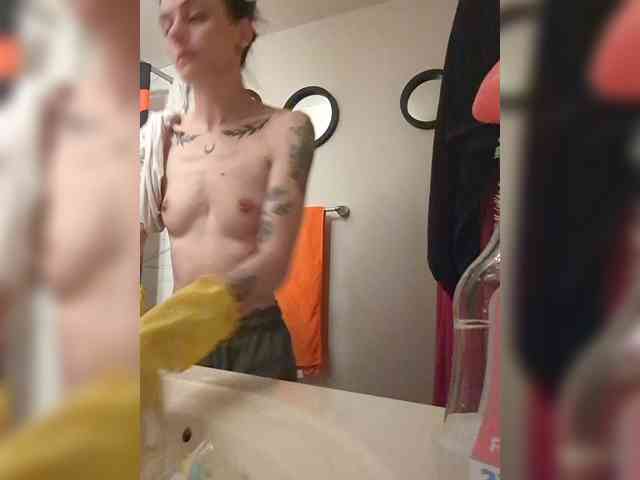 Brujaxgrey webcam