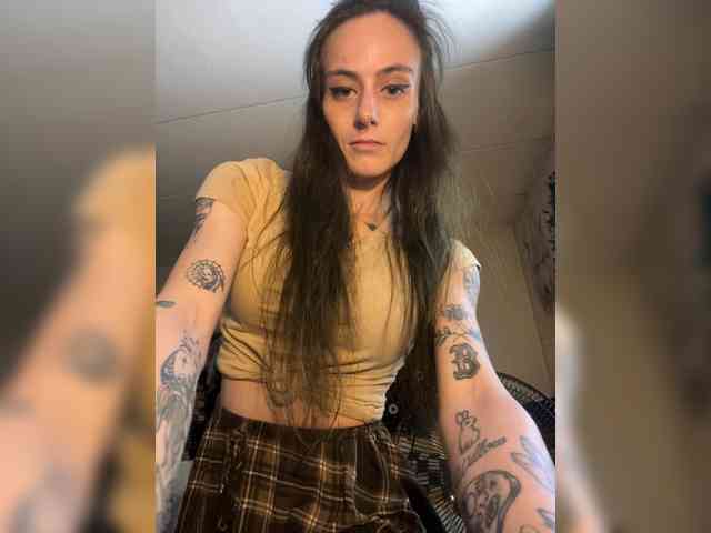 Brujaxgrey webcam