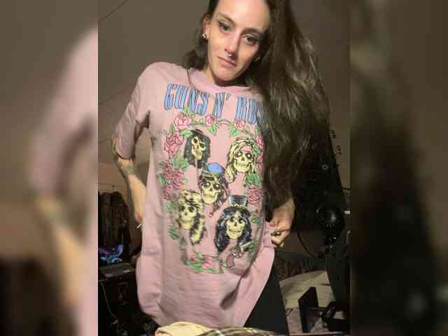 Brujaxgrey webcam