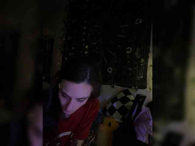 Brujaxgrey webcam