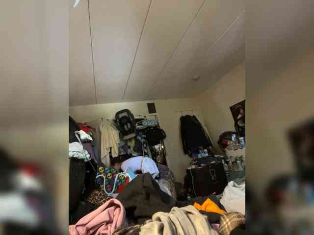 Brujaxgrey webcam