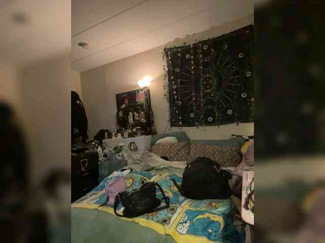 Brujaxgrey webcam