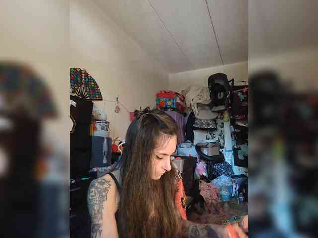 Brujaxgrey webcam
