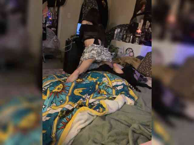 Brujaxgrey webcam
