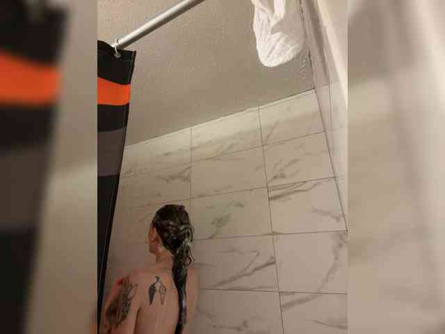 Brujaxgrey webcam