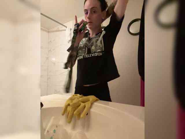 Brujaxgrey webcam