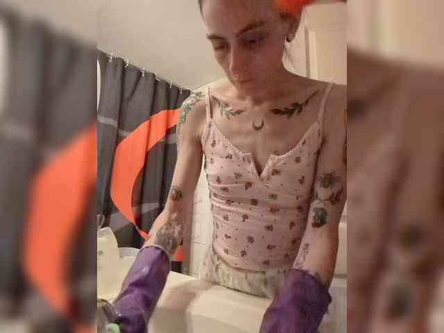 Brujaxgrey webcam