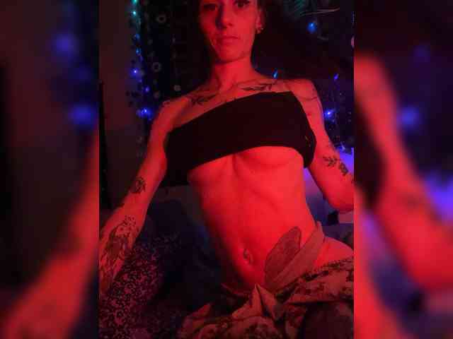 Brujaxgrey Sex Cam Show