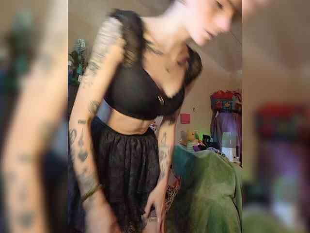 Brujaxgrey webcam