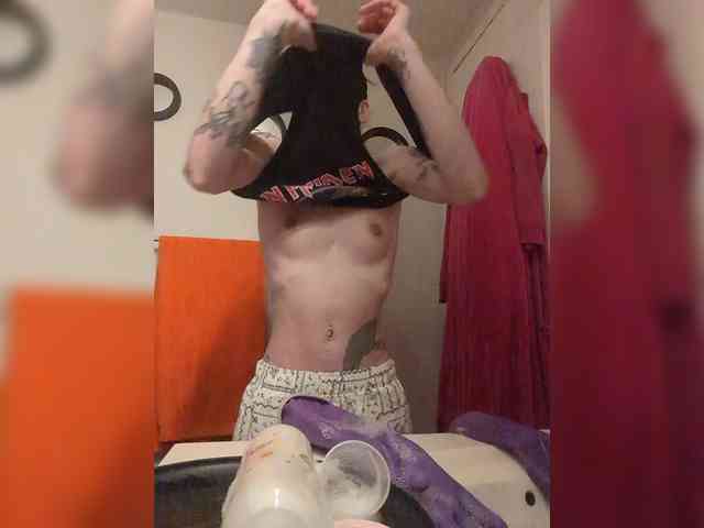 Brujaxgrey webcam