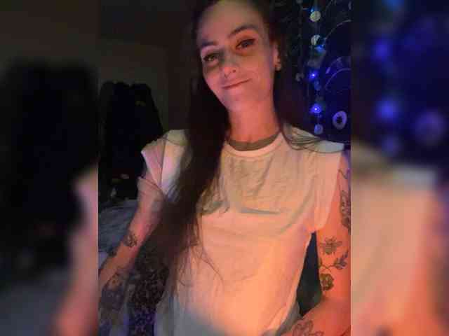 Brujaxgrey webcam
