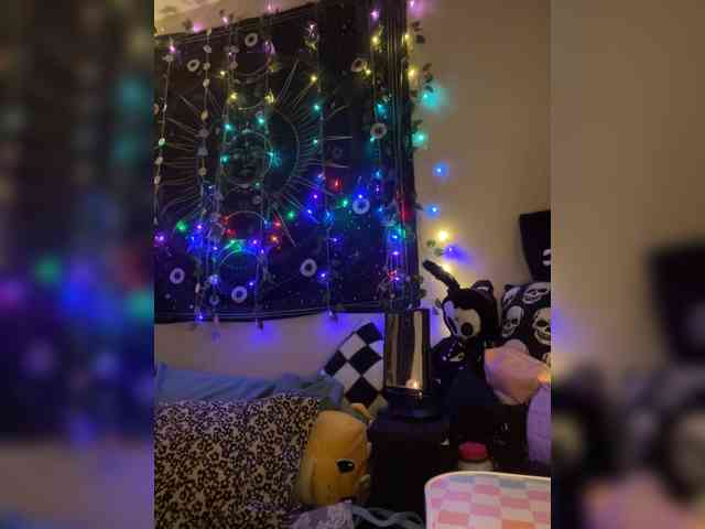 Brujaxgrey webcam