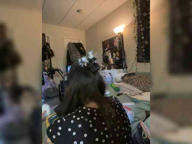 Brujaxgrey webcam