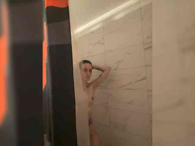 Brujaxgrey webcam