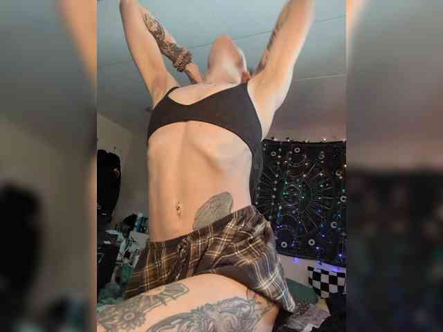 Brujaxgrey webcam