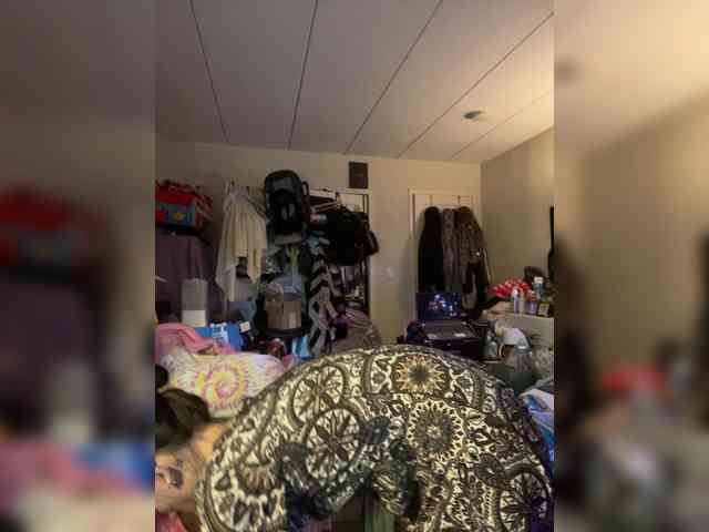 Brujaxgrey webcam