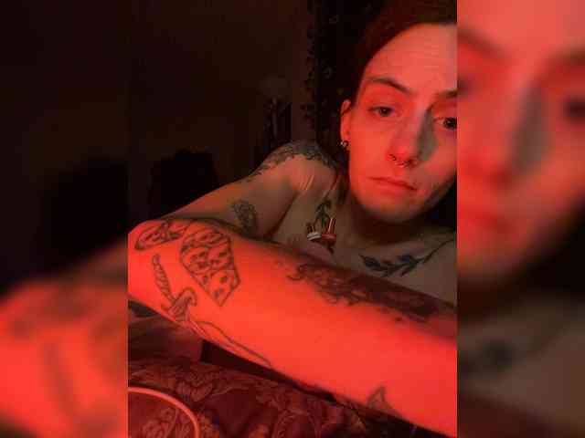Brujaxgrey webcam