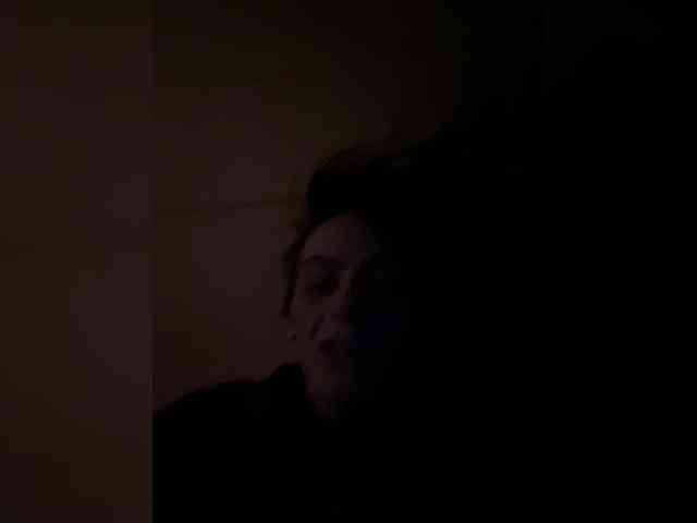 Brujaxgrey webcam
