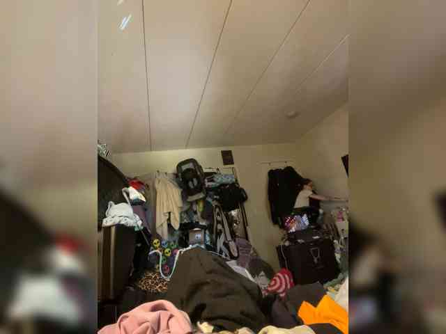 Brujaxgrey webcam