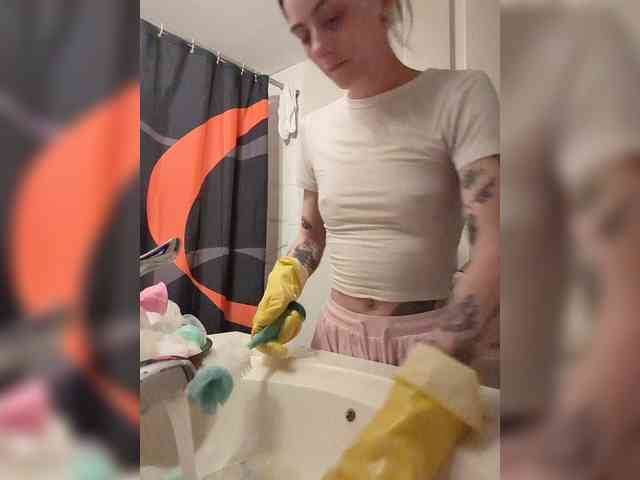 Brujaxgrey webcam