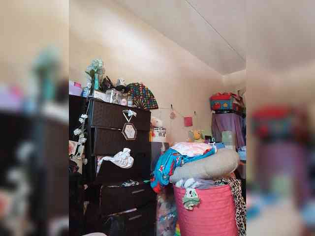 Brujaxgrey webcam