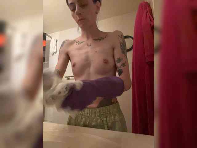 Brujaxgrey webcam