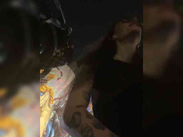 Brujaxgrey webcam