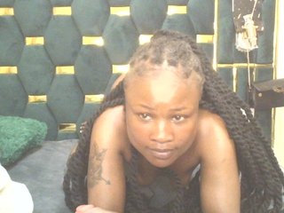 QueenIvy35