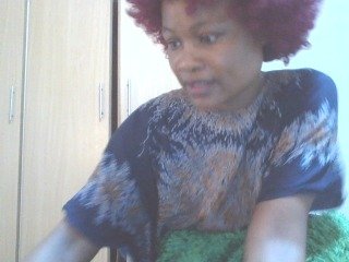 QueenIvy35's Live Webcam