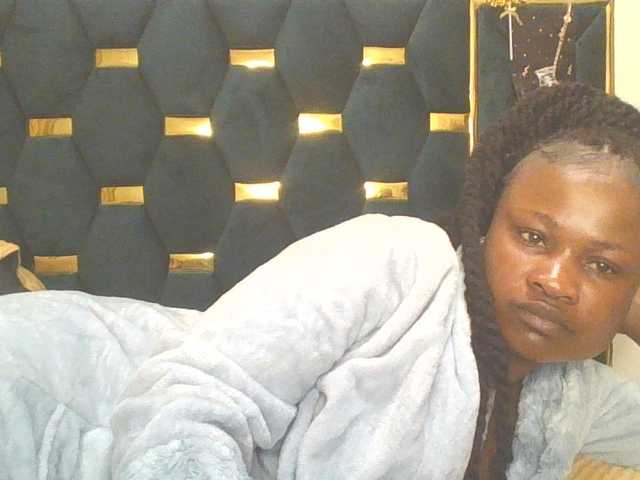 QueenIvy35