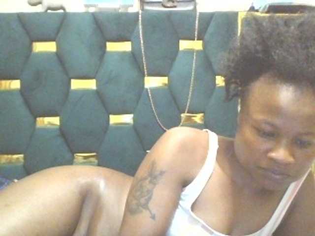 QueenIvy35