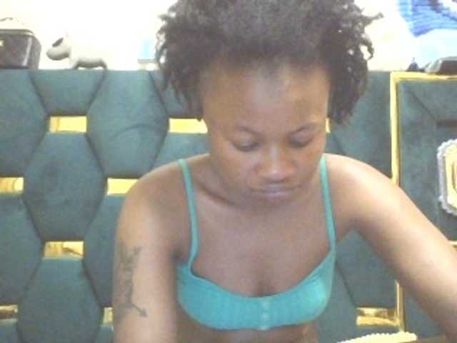 QueenIvy35