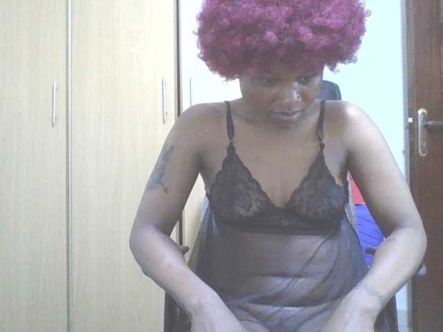 QueenIvy35