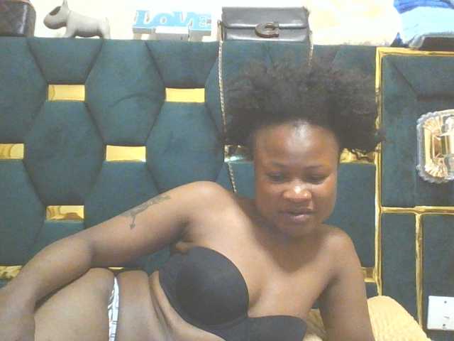 QueenIvy35