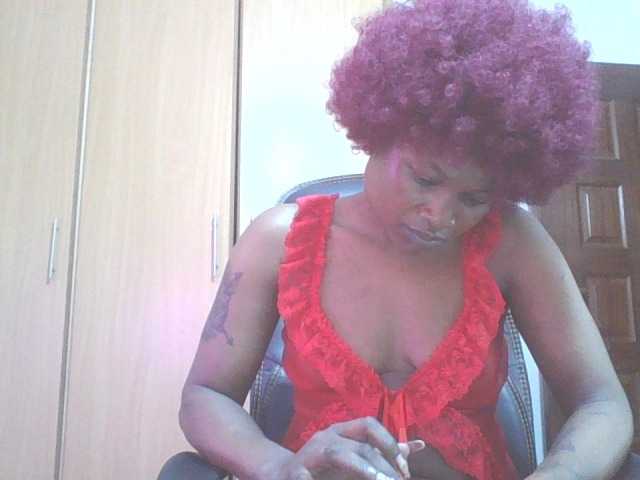 QueenIvy35