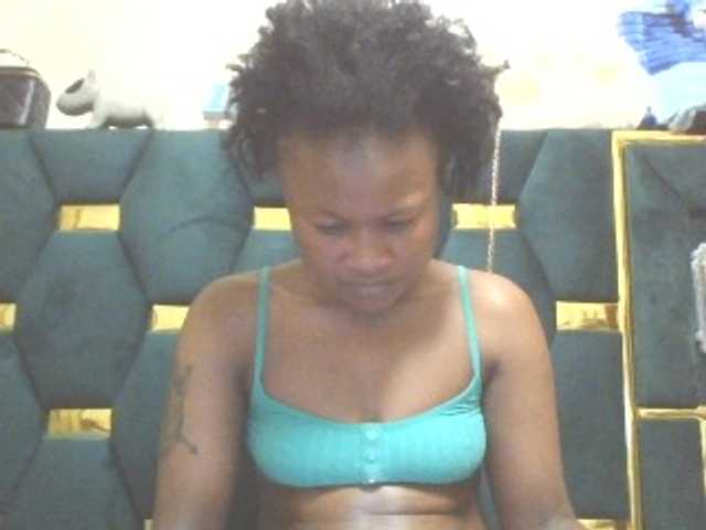 QueenIvy35